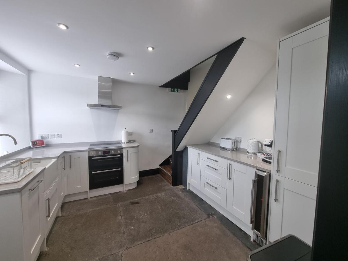 Luxurious Cottage With Hot Tub, Lake District Duddon Екстериор снимка