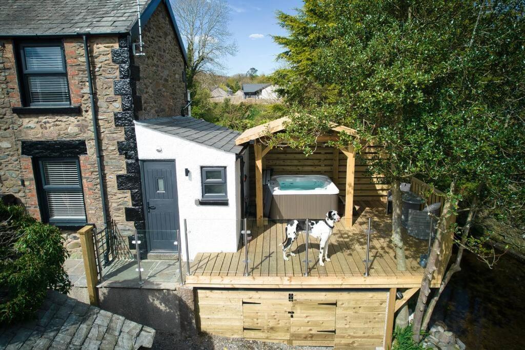 Luxurious Cottage With Hot Tub, Lake District Duddon Екстериор снимка
