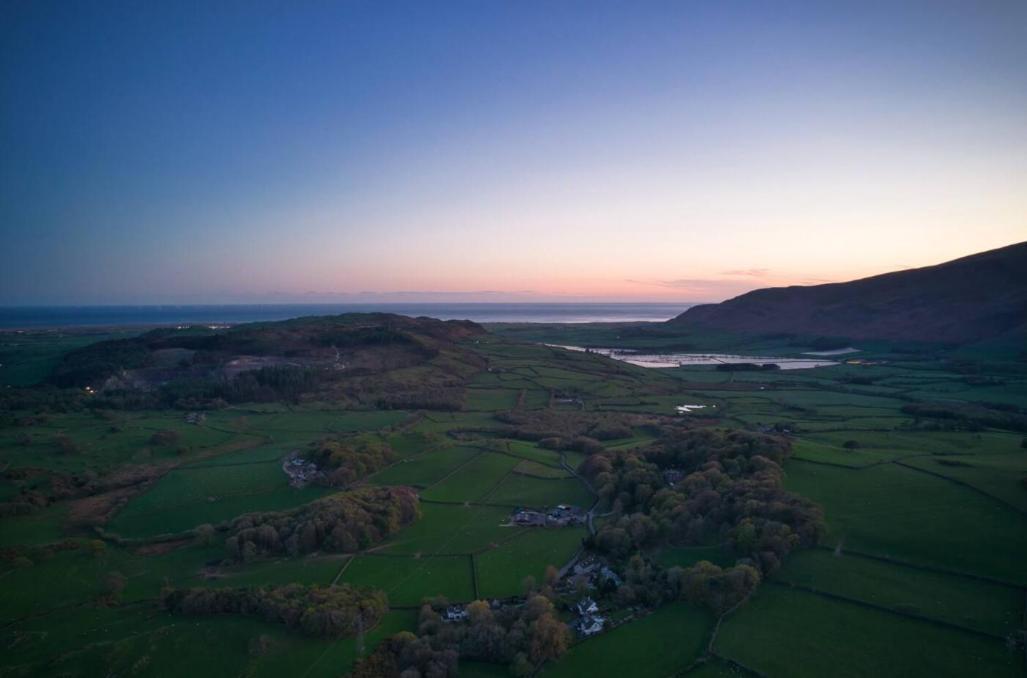 Luxurious Cottage With Hot Tub, Lake District Duddon Екстериор снимка